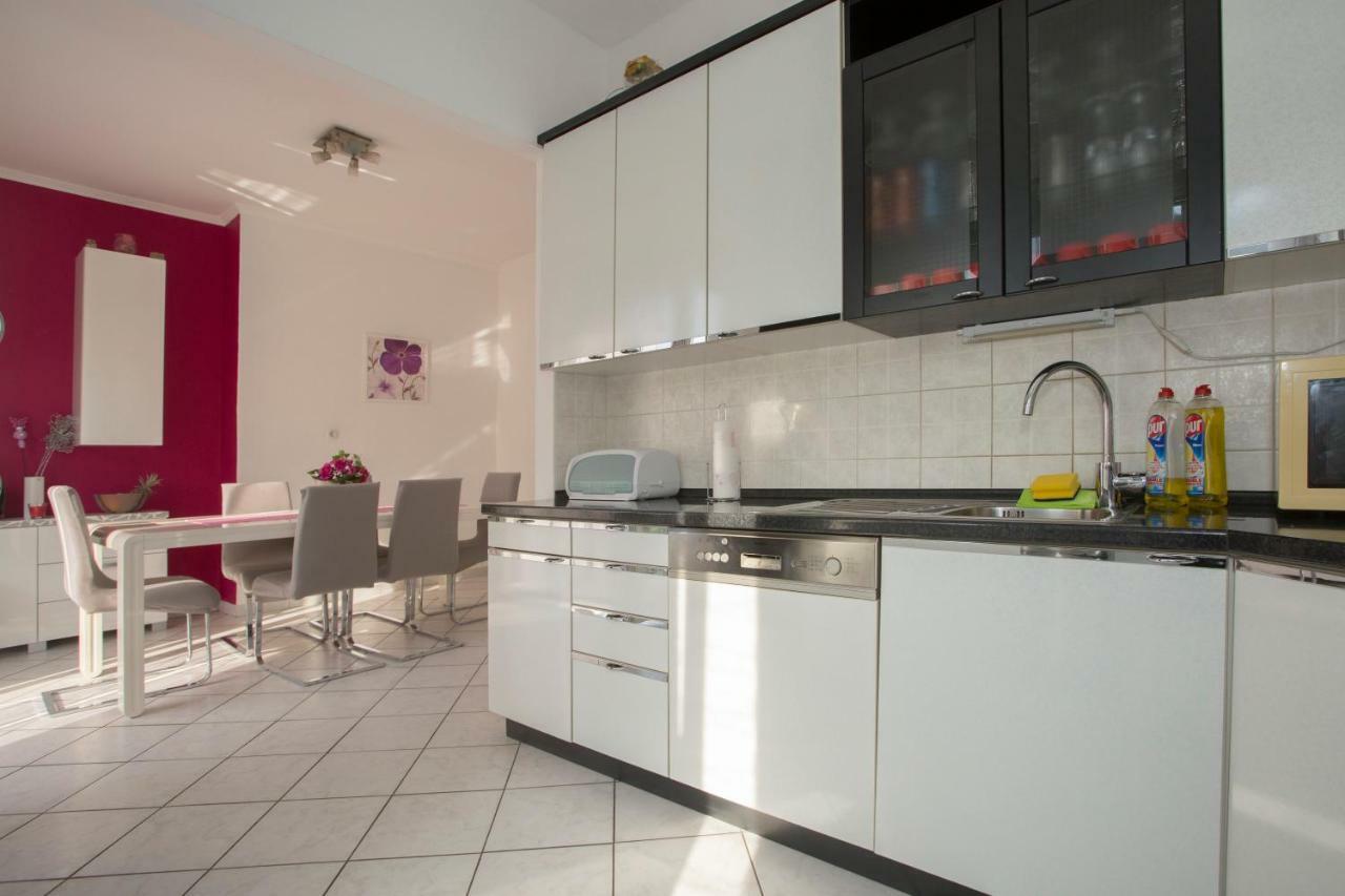 Apis Split Apartamento Exterior foto